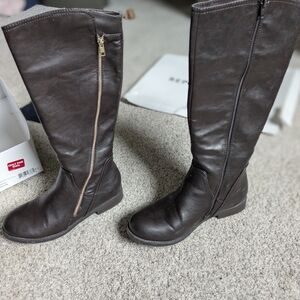Brown Knee-High Women's Boots